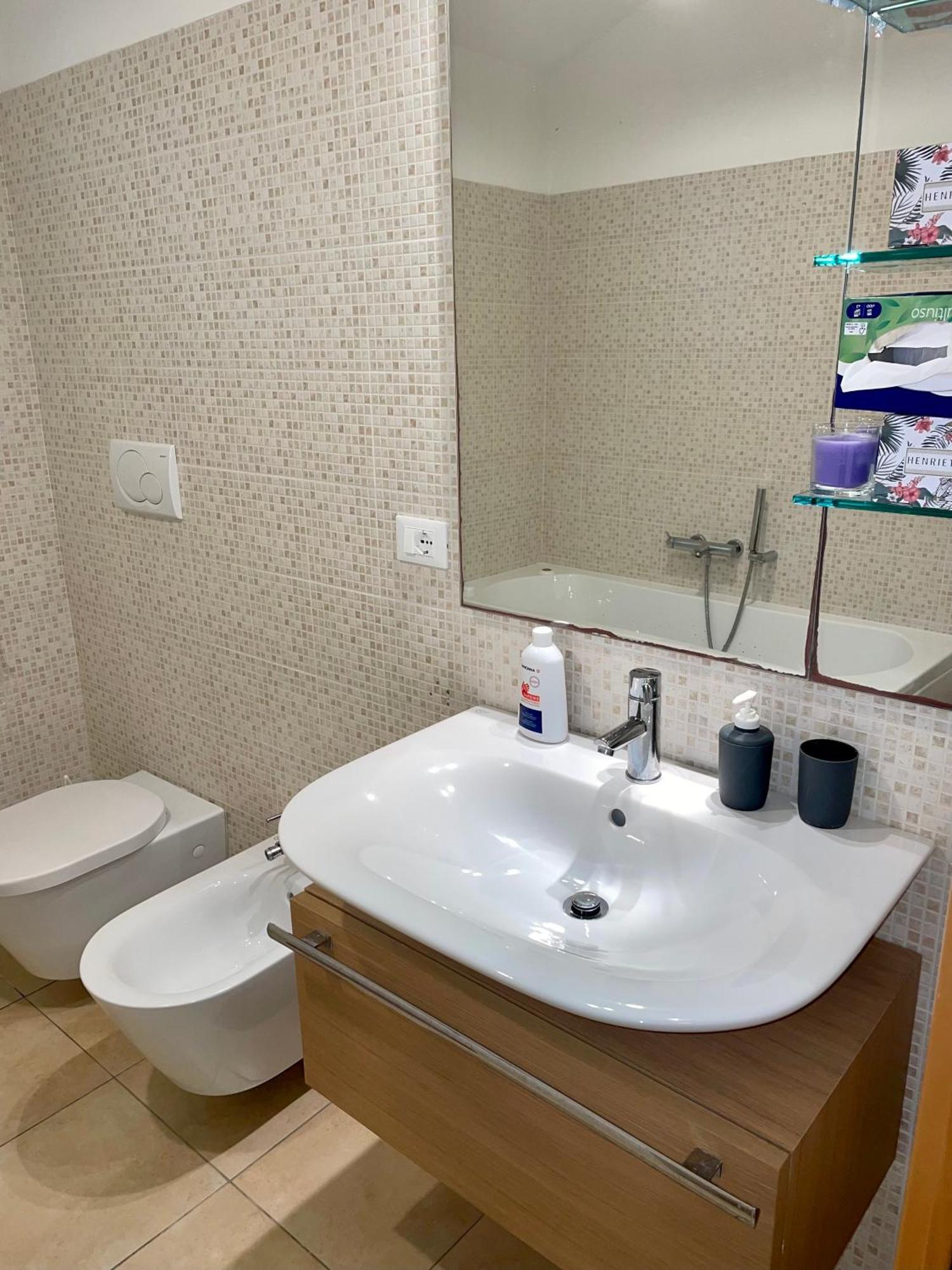 Rosadipepe Apartment ริปาตรานโซเน ภายนอก รูปภาพ