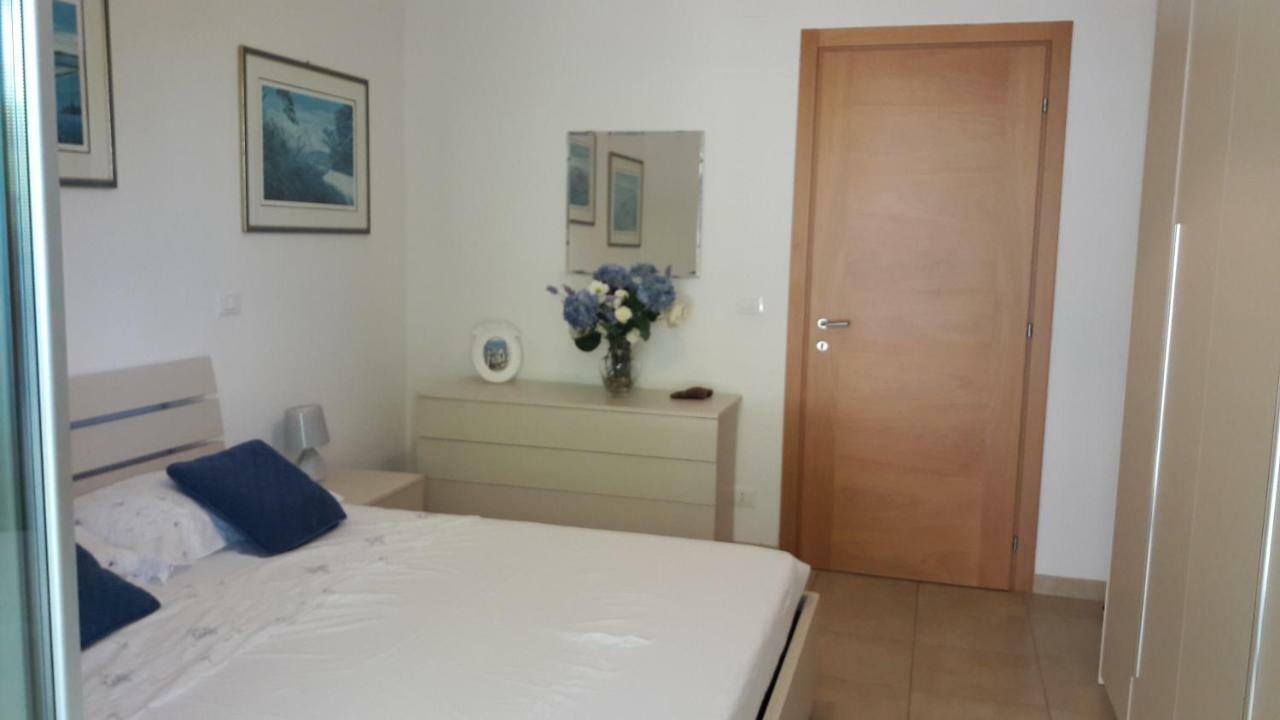 Rosadipepe Apartment ริปาตรานโซเน ภายนอก รูปภาพ