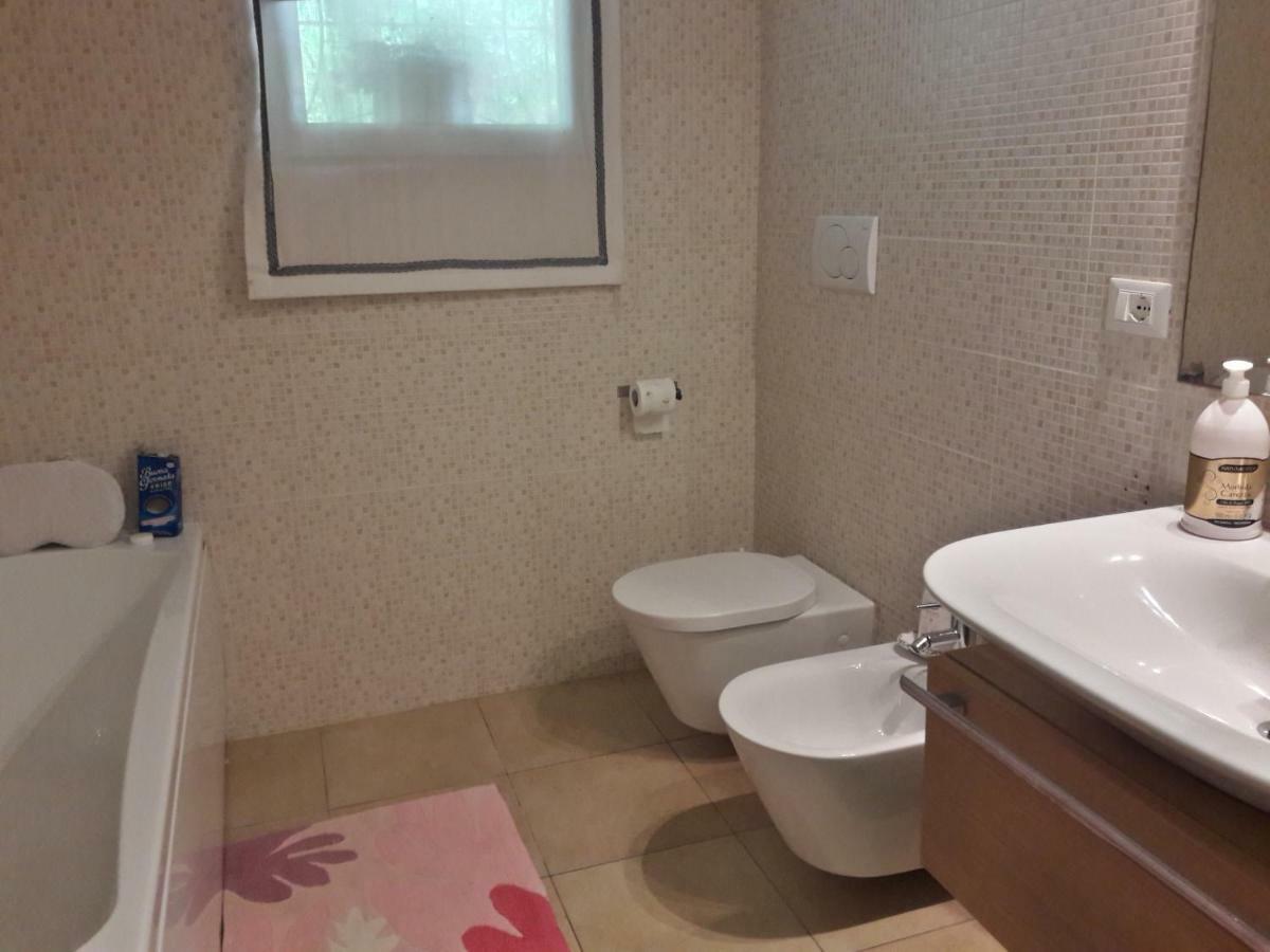 Rosadipepe Apartment ริปาตรานโซเน ภายนอก รูปภาพ